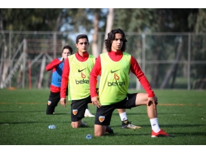 Emre Demir Kamptan Ayrıldı