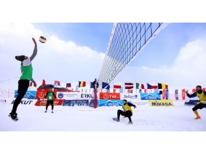 Kar Voleybolu Avrupa Kupası Türkiye Ayağı Yine Erciyes’te