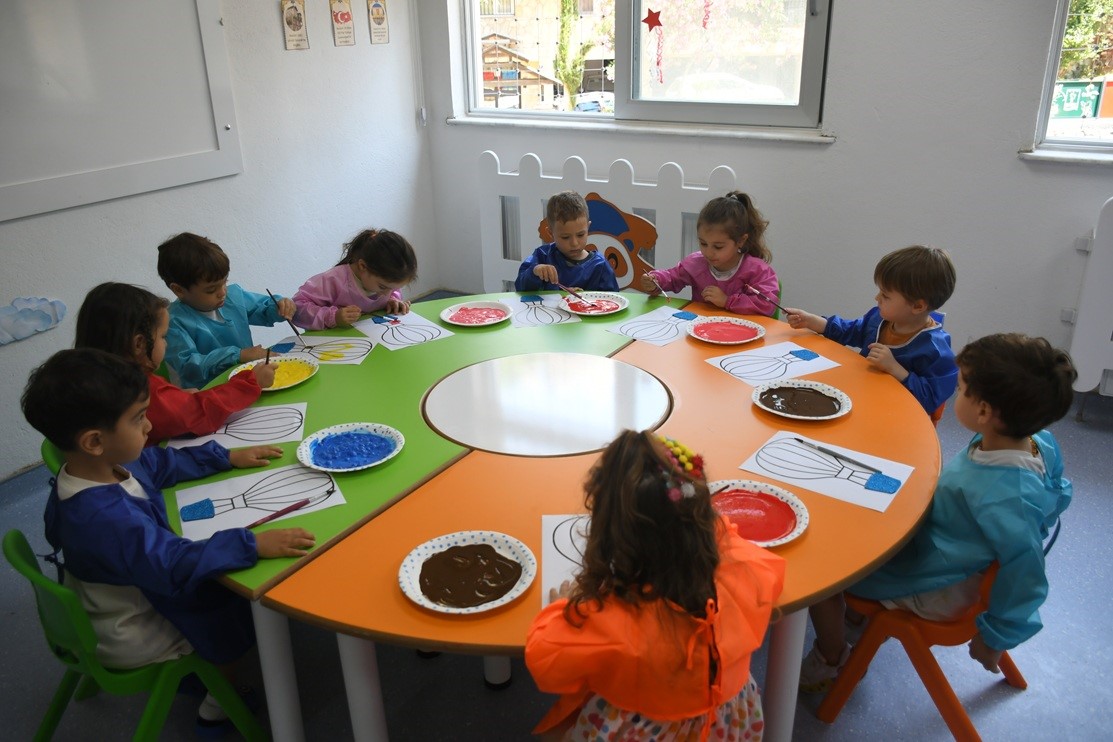 kusadasi-ndaki-cocuk-gelisim-merkezi-yazin-da-hizmet-vermeye-devam-ediyor