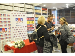 Aret Vartanyan, Forum Mersin’de Okurlarıyla Buluştu