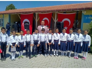 Şuhutlu Minik Öğrencilerin Sihirbazlık Gösterileri