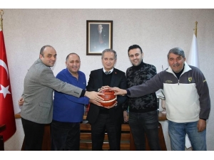 Bellona Kayseri Basketbol İl Milli Eğitim Müdürü’nü Ziyaret Etti
