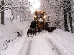 Akyazı Belediyesi Tüm Ekipleri İle Kar Mesaisinde