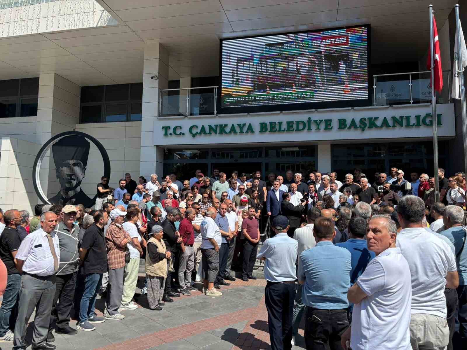 operasyonun-ardindan-cankaya-belediyesinde-hareketlilik