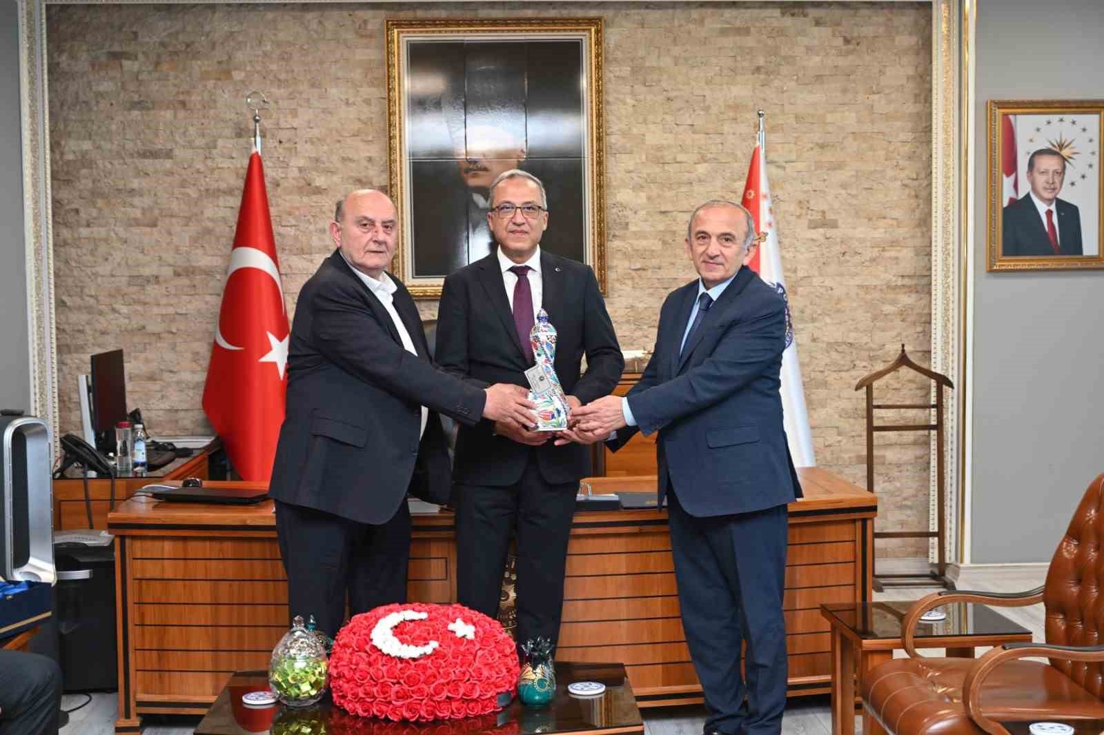 baskan-yilmaz-il-emniyet-muduru-karayel-ile-fikir-alisverisinde-bulundu