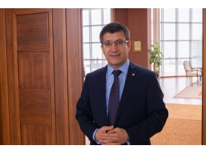 Rektör Taş, Kapılarını Öğrencilere Açıyor