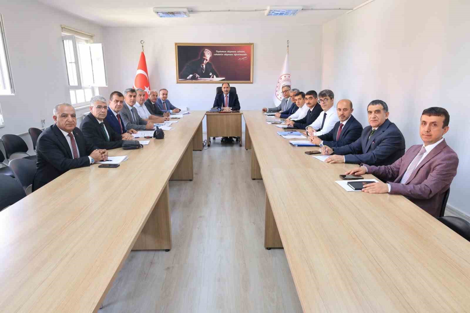 elazig-da-yeni-egitim-ogretim-yilina-iliskin-hedefler-ele-alindi