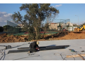 Menderes’e Tenis Kulübü