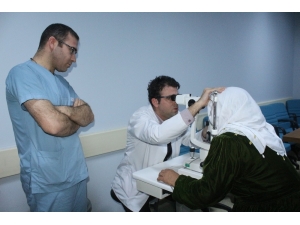 Bölgede İlk Kez Yarım Kat Ve Kapalı Kornea Nakli Yapıldı