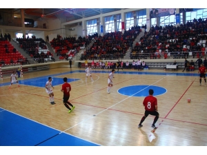 Ay-yıldızlılar, Hazırlık Maçında Tacikistan’ı 6-1 Yendi