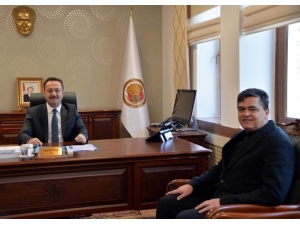 Vali Şentürk Ziyaretleri Kabul Etti