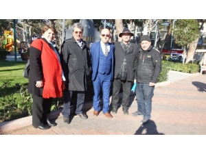 Burhaniye’de Ambulans Şoförü Bayraktar Bağımsız Başkan Adayı Oldu