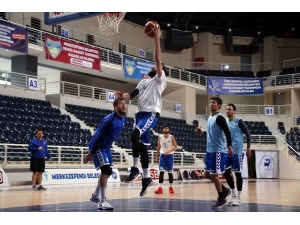 Denizli Basket Samsun Anakent Maçı Hazırlıklarını Sürdürüyor