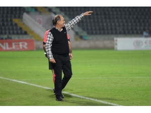 Yücel İldiz: "Oğuz Yılmaz Sözleşmesini Feshedip Denizlispor Kampına Katılmıştır"