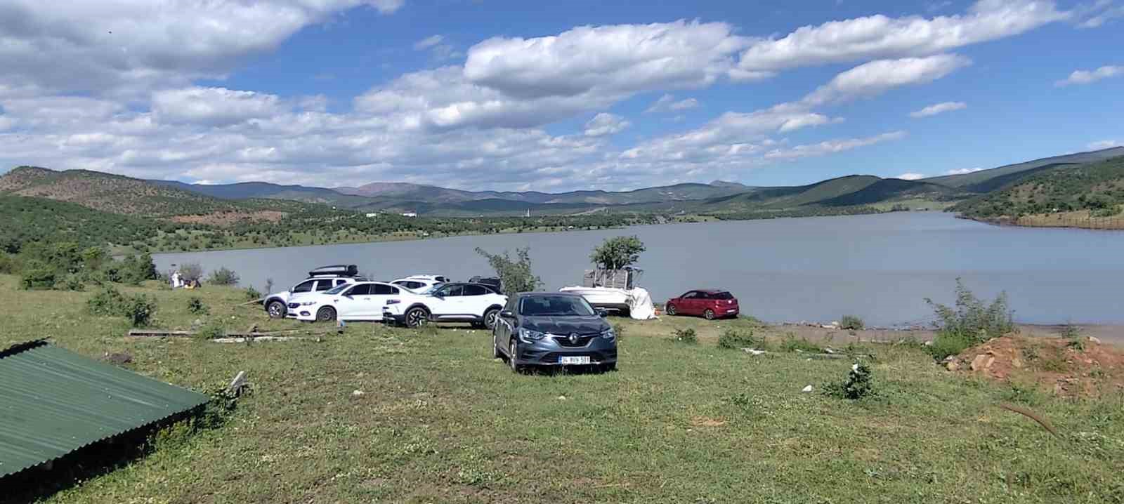 bayram-tatilinin-son-gununde-piknik-alanlari-dolup-tasti