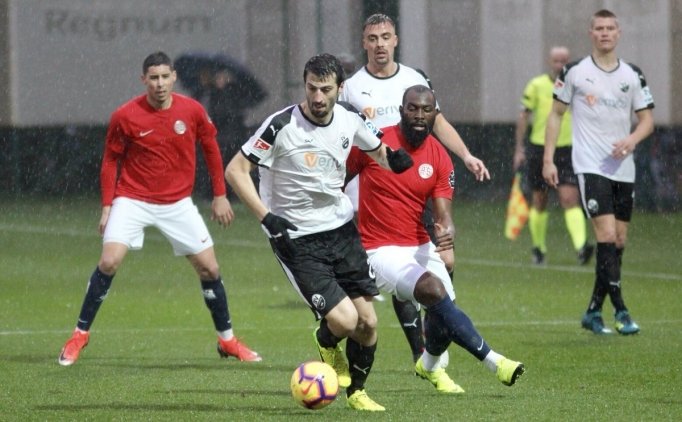 Antalyaspor, Alman 2. Lig Takımına Boyun Eğdi!