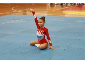 Cimnastik Yarışmaları Gerçekleştirildi