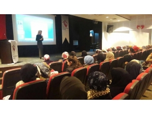 Adem Kursiyerlerine Seminer