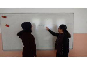 Aşkı İçin Türkçe Öğreniyor