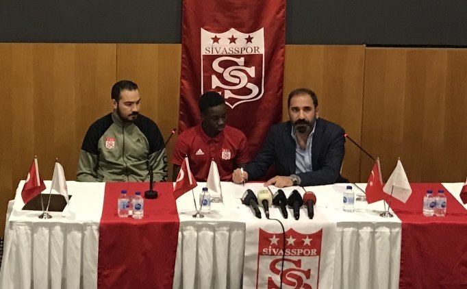 Sivasspor'da Diabate Imzayı Attı