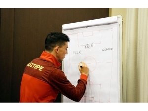 Andre Castro: "İzmir’in 1 Numaralı Kulübüyüz"