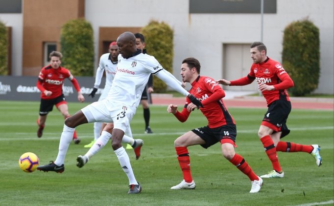 Şenol Güneş Oyun Planını Burak Yılmaz'ın Üzerine Kurdu