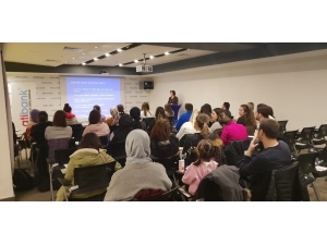 Medicana’dan "Gebe Akademisi"