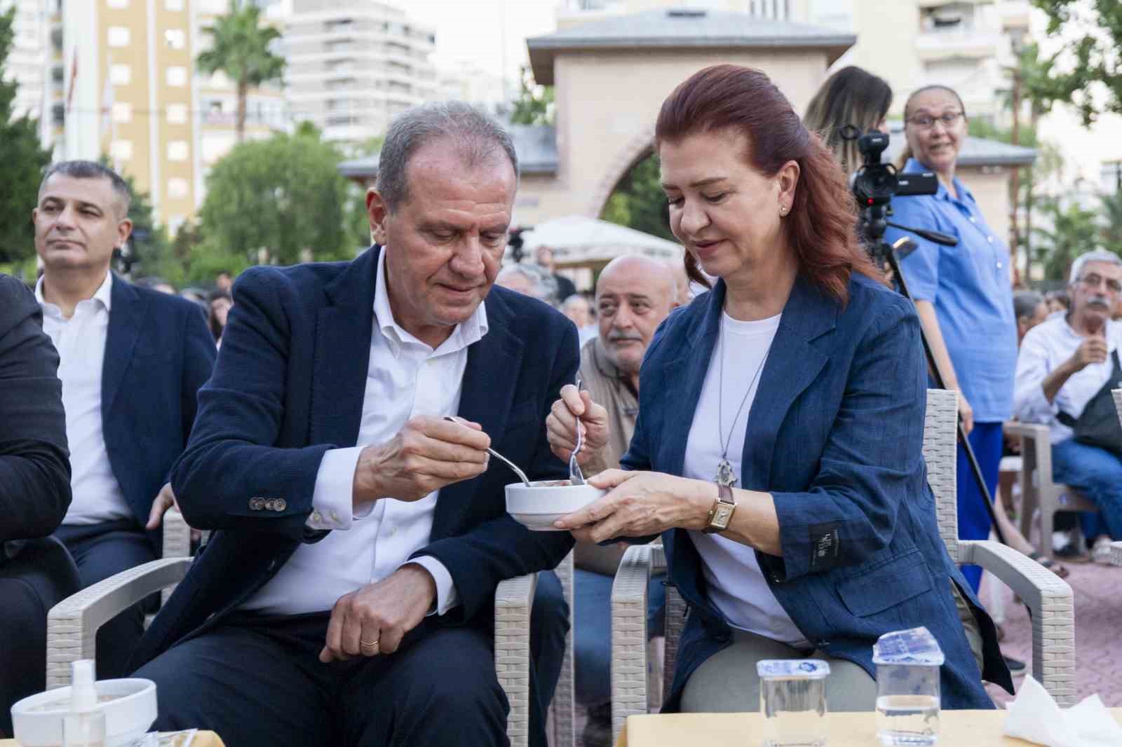 mersin-de-geleneksel-asure-programi-yogun-katilimla-duzenlendi