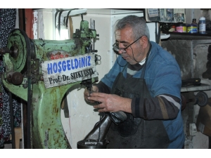 Hatay’ın Ayakkabı Profesörü Sıtkı Usta