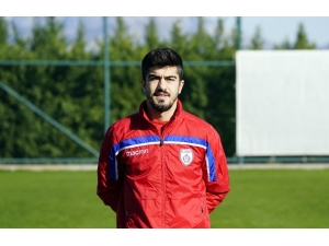 Serdar Deliktaş: “Yerli Oyunculara Değer Verilmiyor”