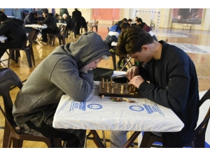 Hamlelerini Engelleri Aşarak Yaptılar