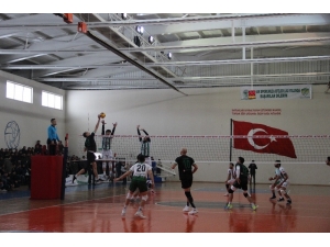 Tvf Erkekler 1. Lig: Solhanspor: 3 - Fındıklıpor: 0