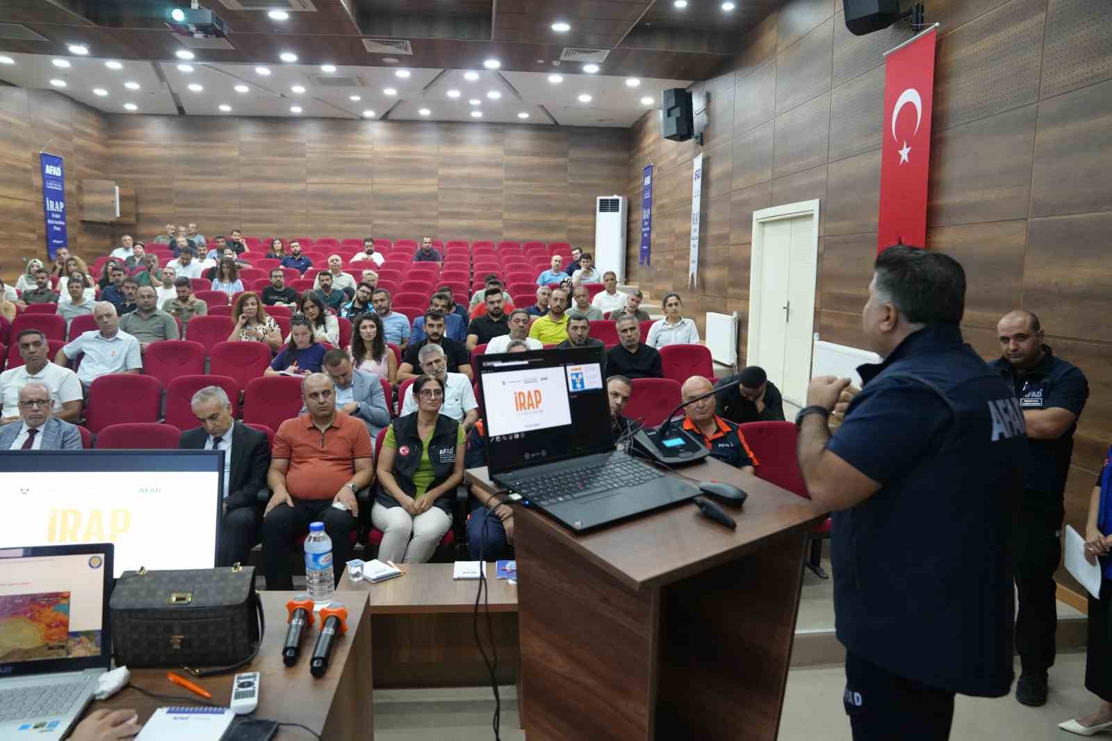 diyarbakir-da-irap-calistayi-duzenlendi