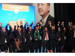 Mustafa Dündar Ustalık Dönemi İçin Aday