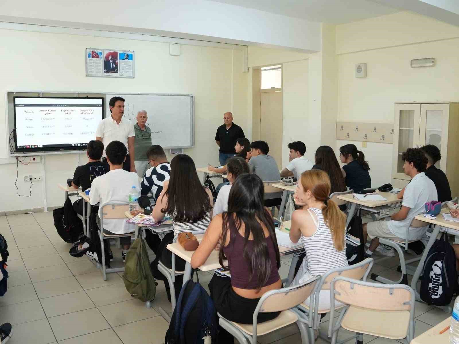 koycegiz-fen-lisesi-nde-yaz-donemi-kurslari-acildi