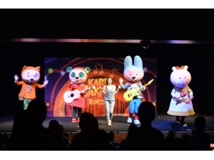 Çizgi Filmi Kare Takımı Kahramanları Bozüyüklü Miniklerle Buluştu