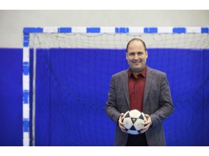 Dört Büyükler Sosyal Medyada Da Rekabet Halinde