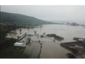 Pirincin Başkentinde Ova Sular Altında Kaldı