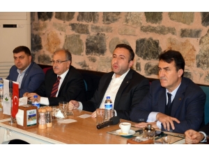 Ak Parti Osmangazi’den Birlik Beraberlik Mesajı