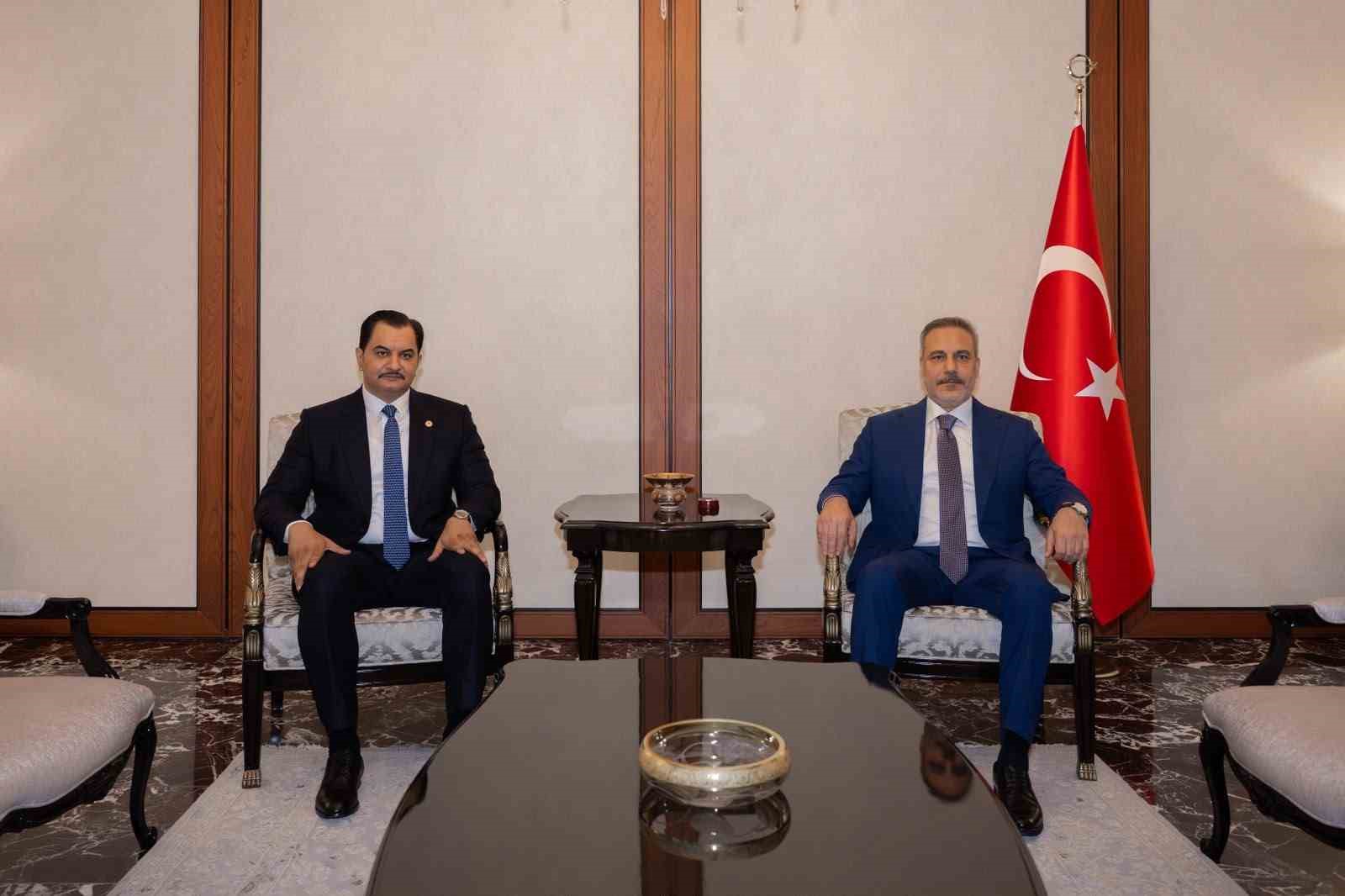 bakan-fidan-libya-ulusal-ordusu-genel-komutan-yardimcisi-orgeneral-hafter-ile-bir-araya-geldi