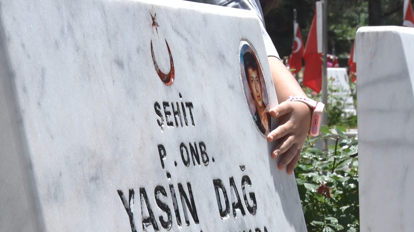 sehit-babalarinin-buruk-babalar-gunu-o-bize-gelemiyor-biz-ona-geldik