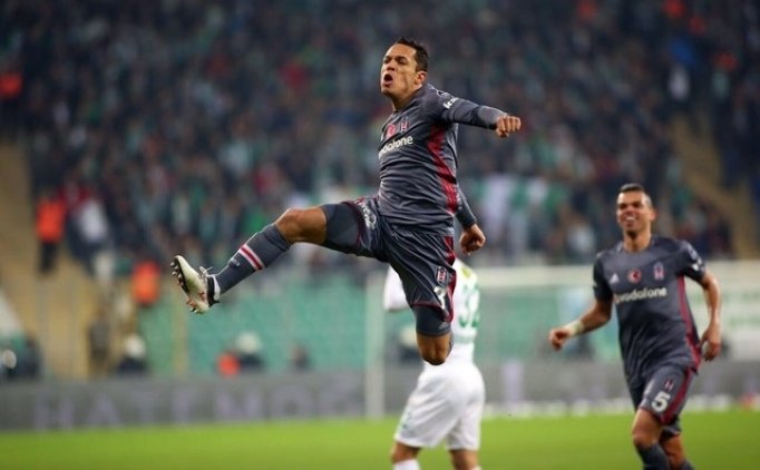 Beşiktaş'ta Bir Ayrılık Daha Mı? Teklif Yaptılar...