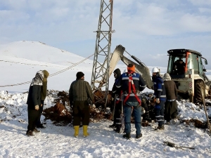 Dicle Elektrik’ten Siverek’te Kış Mesaisi