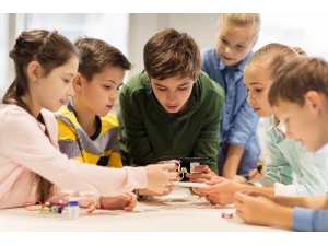 Çocuklar Bilimi Yaparak, Yaşayarak Ve Sorgulayarak Öğrenecek