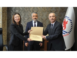 Bafra Turizm Fakültesinde Devir Teslim Töreni