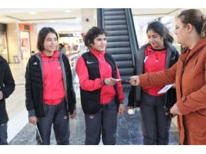 Mardin’de ‘Aile Hekimlerinizi Erken Tanıyın’ Stantları Açıldı