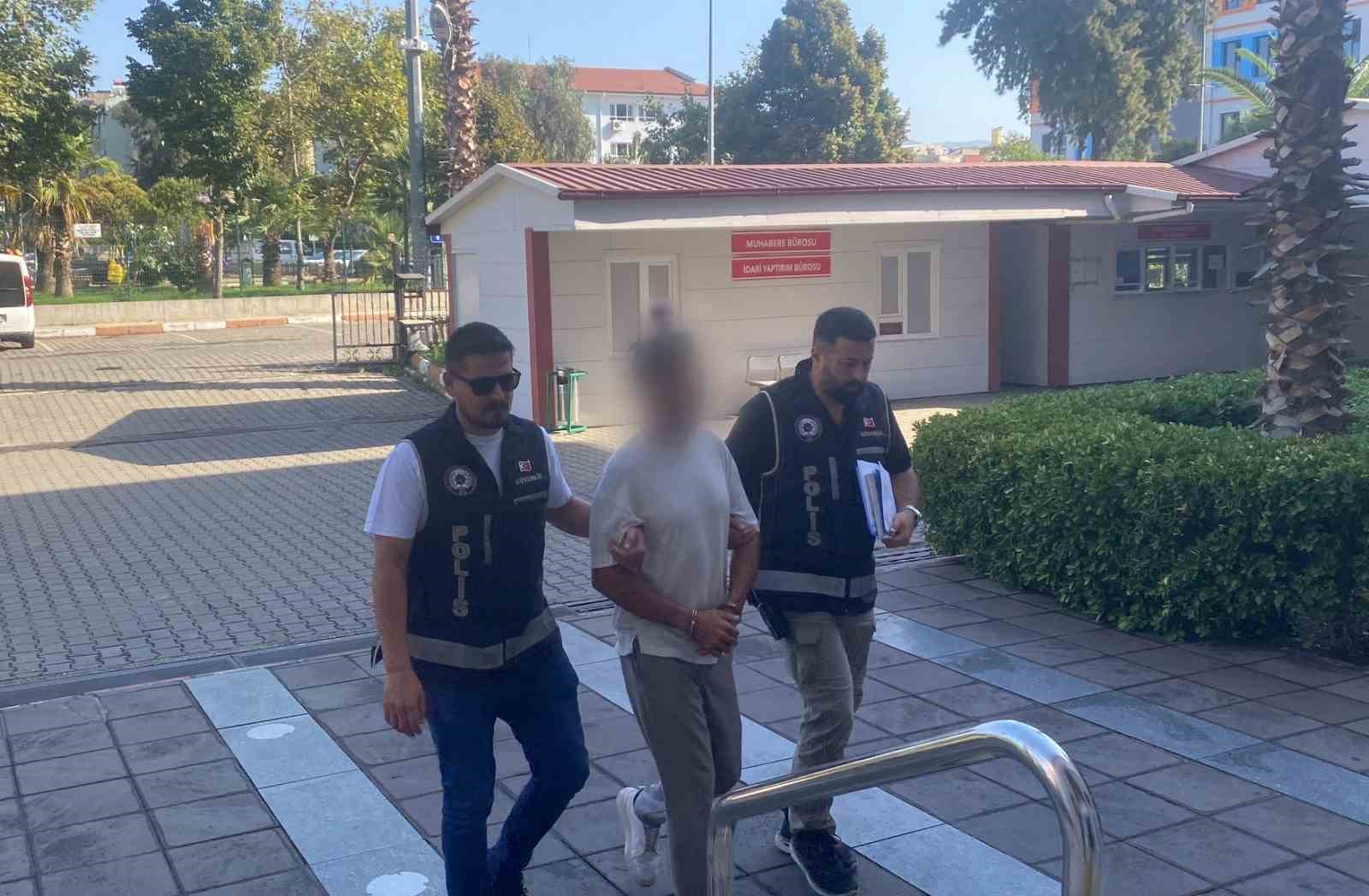 nazilli-de-ust-gecide-asilan-maketle-ilgili-1-kisi-tutuklandi