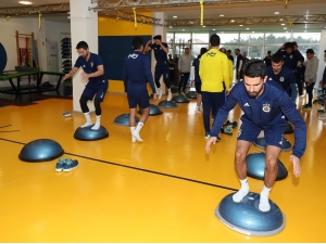 Fenerbahçe Kupa Hazrılıklarını Sürdürdü