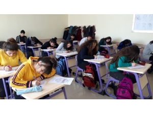 Kendi Sorularıyla Deneme Sınavı Yaptılar