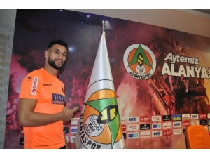 Alanyaspor, Steven Caulker’i Renklerine Bağladı